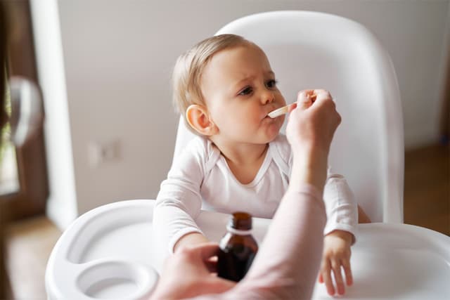 Bebeklerde ve Çocuklarda D Vitamini Kullanımı Nasıl Olmalı? Rehber ve Doz Önerileri