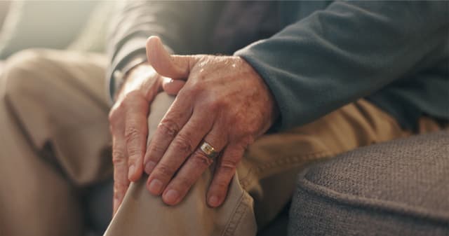 Diz Kireçlenmesi Nedir? Belirtileri Nelerdir?