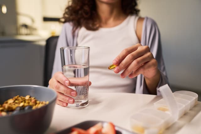 NAD+ Takviyesi, NMN ve Resveratrol Nedir? Longevity İçin Ne Kadar Kanıt Var?